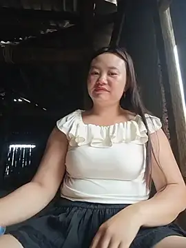 Snapshot of lisn-cute chatting on June 29, 1:12 am lisn-cute online show from June 29, 1:12 am