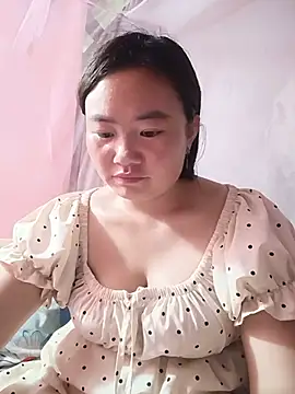 Snapshot of lisn-cute chatting on July 7, 9:13 am lisn-cute online show from July 7, 9:13 am