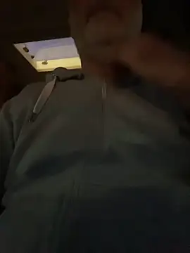 Snapshot of stallone_italiano_62 chatting on February 16, 6:15 pm stallone italiano 62 online show from February 16, 6:15 pm