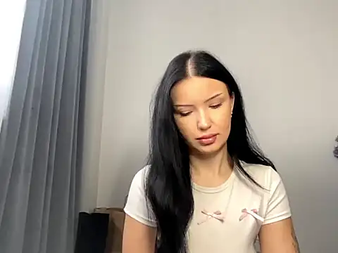 Snapshot of JoanGold chatting on March 1, 7:10 am JoanGold online show from March 1, 7:10 am