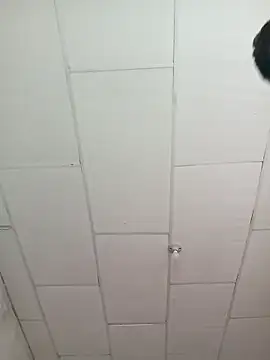 NoxSeduce online show from February 7, 9:40 pm