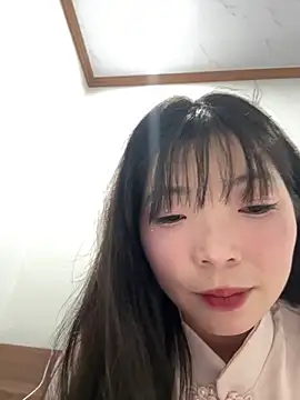 cuty lusy online show from February 18, 2:40 am