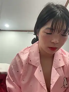 cuty lusy online show from March 7, 3:47 am