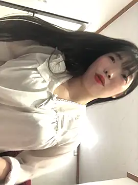 cuty lusy online show from March 17, 8:39 am