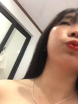 cuty lusy online show from March 27, 2:06 am
