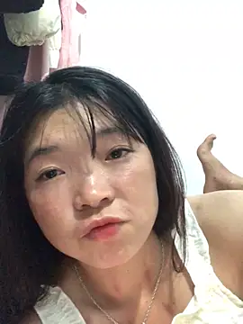 cuty lusy online show from June 3, 2:33 pm