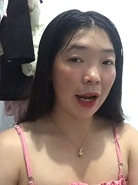 cuty lusy online show from June 12, 1:10 pm