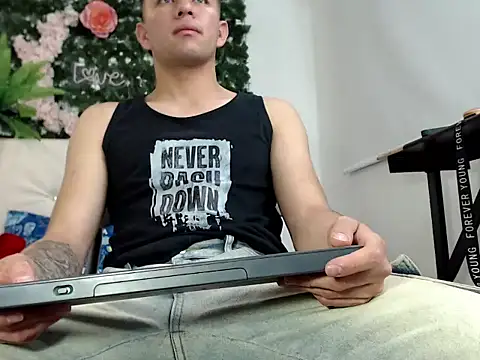 camilosmithh online show from February 9, 4:55 pm