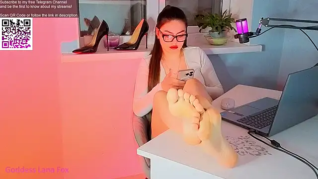 Snapshot of GoddessLanaFox chatting on March 4, 7:09 pm GoddessLanaFox online show from March 4, 7:09 pm