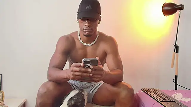 Snapshot of Lebron_black_ chatting on May 14, 12:56 pm Lebron black online show from May 14, 12:56 pm