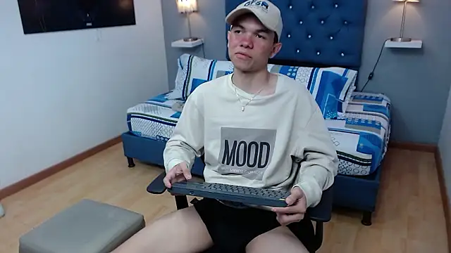 benjamine bitt online show from February 9, 7:07 pm