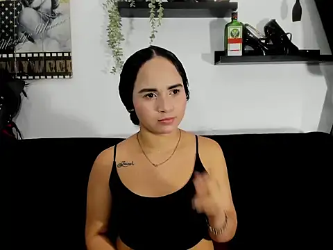 Snapshot of _zara_rosse chatting on April 11, 3:05 pm zara rosse online show from April 11, 3:05 pm