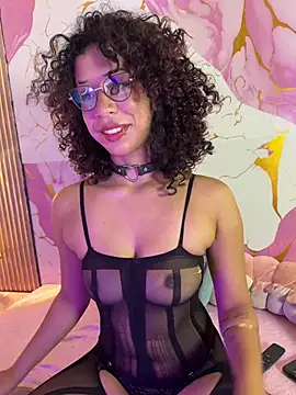 Woo isDaphne online show from May 24, 10:59 pm
