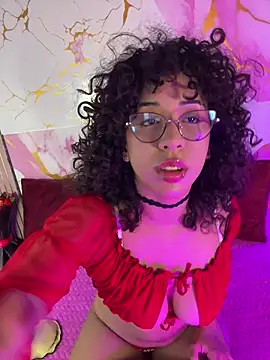 Woo isDaphne online show from August 3, 12:42 am