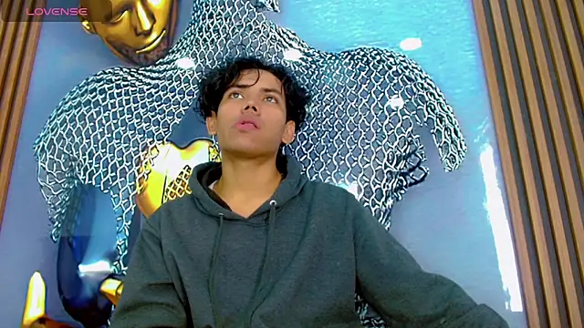 DaviidBuckx  online show from February 28, 1:56 pm