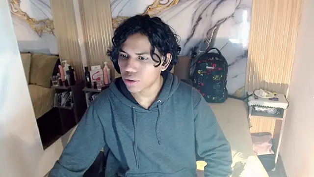 DaviidBuckx  online show from June 12, 3:05 am