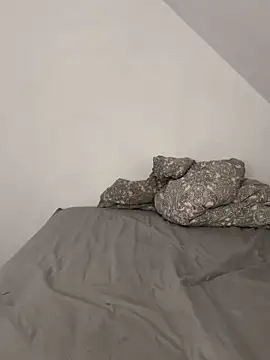 Snapshot of KiaraAmara chatting on March 18, 5:05 pm KiaraAmara online show from March 18, 5:05 pm