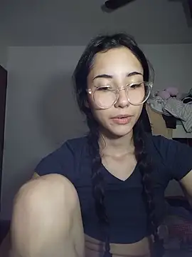 Snapshot of isaaabelaaa chatting on May 6, 10:37 pm isaaabelaaa online show from May 6, 10:37 pm