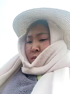 Yiyoongg online show from March 21, 2:16 am