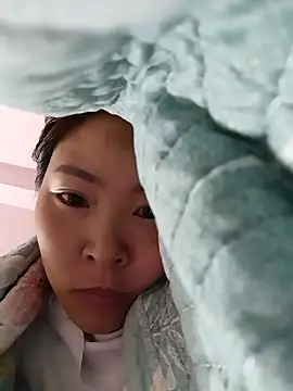 Yiyoongg online show from June 20, 3:53 am