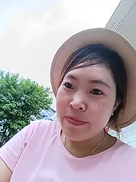 Yiyoongg online show from July 22, 10:51 am