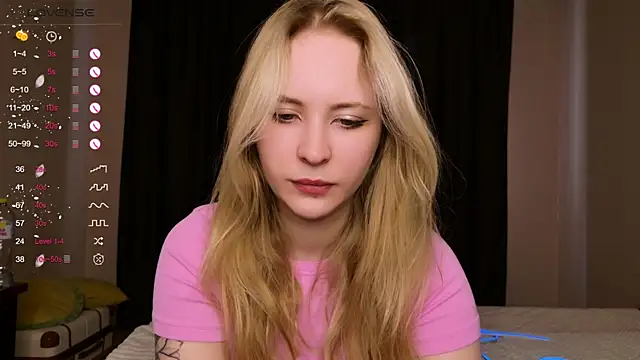 Snapshot of lilMelaniloveis chatting on April 18, 7:01 am lilMelaniloveis online show from April 18, 7:01 am