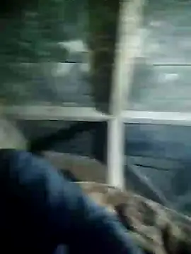 Snapshot of Loomaraj chatting on April 18, 7:18 pm Loomaraj online show from April 18, 7:18 pm