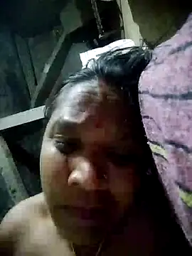 Snapshot of Loomaraj chatting on May 31, 5:42 pm Loomaraj online show from May 31, 5:42 pm