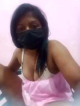 Malee S online show from May 9, 5:18 pm