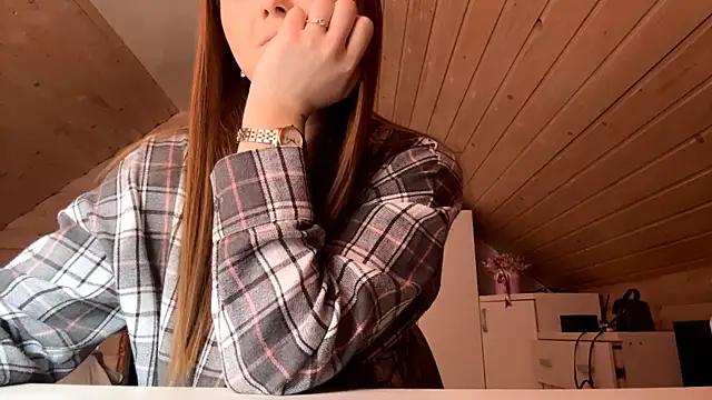 Snapshot of TessSamul chatting on March 24, 1:38 pm TessSamul online show from March 24, 1:38 pm