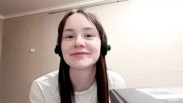 RomanceEncore online show from February 8, 2:20 pm