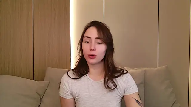 Snapshot of Arielle_Vade chatting on March 18, 5:32 am Arielle Vade online show from March 18, 5:32 am