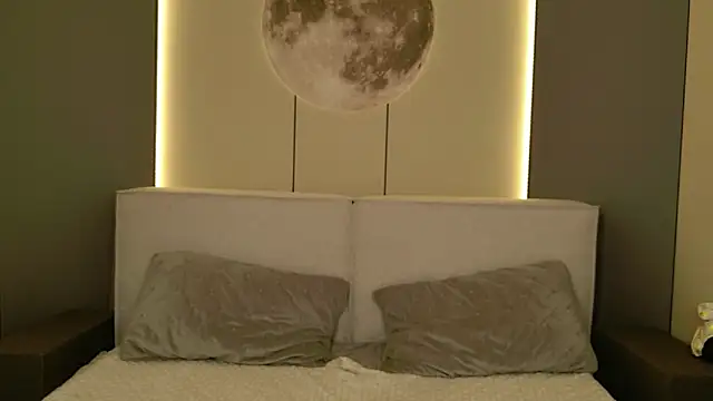 Snapshot of Arielle_Vade chatting on March 27, 8:26 am Arielle Vade online show from March 27, 8:26 am