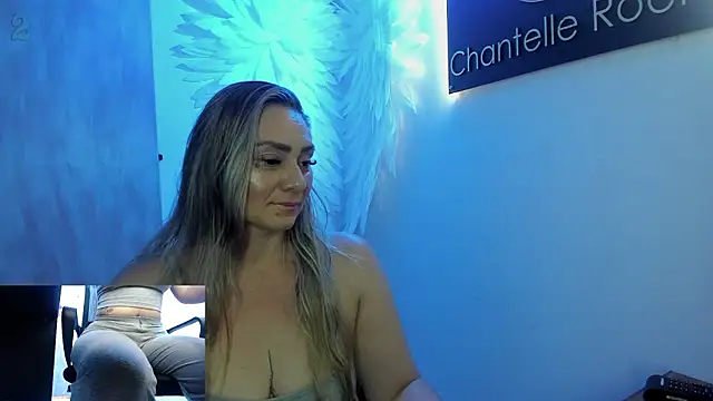 annie vega17  online show from February 19, 8:27 pm