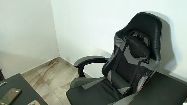 Xanderstone00 online show from February 18, 7:43 pm