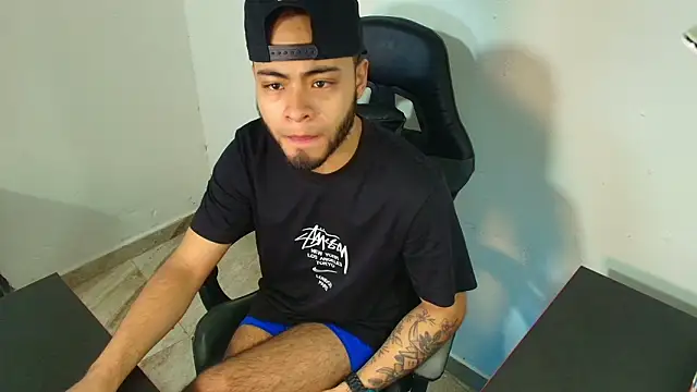 Xanderstone00 online show from February 24, 5:00 pm