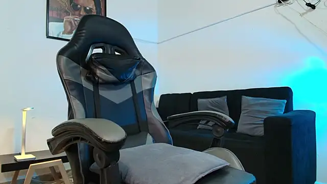 Xanderstone00 online show from March 24, 3:50 pm