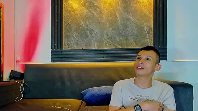 Isaak 26 online show from February 28, 8:21 pm