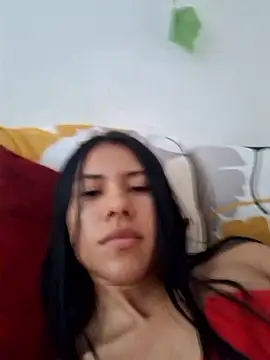 Snapshot of Alannys19 chatting on May 21, 9:55 pm Alannys19 online show from May 21, 9:55 pm