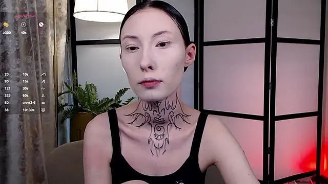 Snapshot of roxy_morrison_x chatting on April 28, 3:33 am roxy morrison x online show from April 28, 3:33 am
