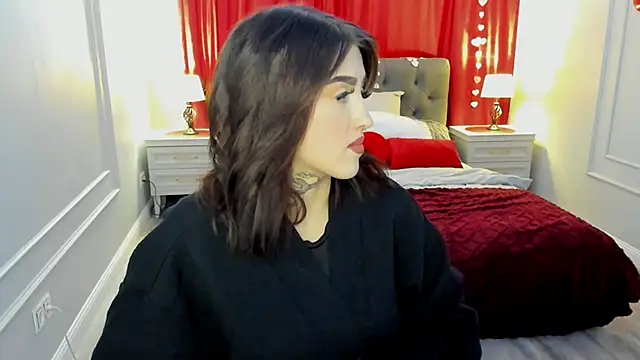 RaspberryGirle online show from February 13, 11:28 am