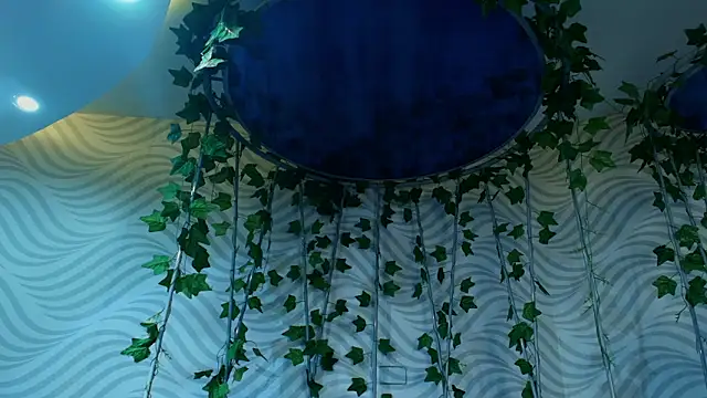 sophieBlair  online show from February 17, 7:09 pm