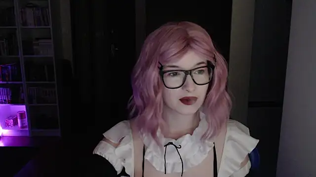 Snapshot of LunaXcherry chatting on March 19, 5:50 pm LunaXcherry online show from March 19, 5:50 pm