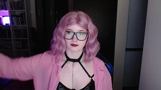 Snapshot of LunaXcherry chatting on March 25, 5:41 pm LunaXcherry online show from March 25, 5:41 pm