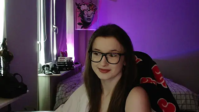 Snapshot of LunaXcherry chatting on April 13, 4:45 pm LunaXcherry online show from April 13, 4:45 pm