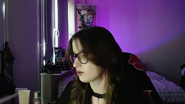 Snapshot of LunaXcherry chatting on April 21, 5:06 pm LunaXcherry online show from April 21, 5:06 pm