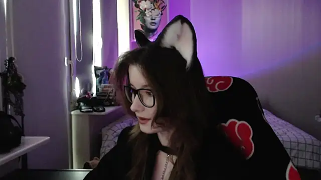 Snapshot of LunaXcherry chatting on April 23, 4:53 pm LunaXcherry online show from April 23, 4:53 pm