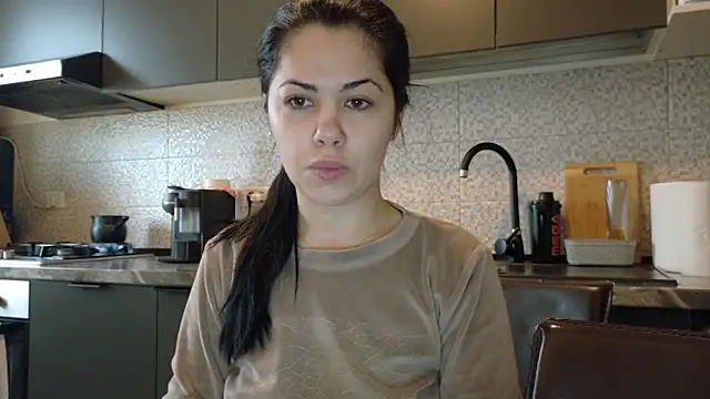 Snapshot of Sofimoon26 chatting on February 11, 9:47 am Sofimoon26 online show from February 11, 9:47 am