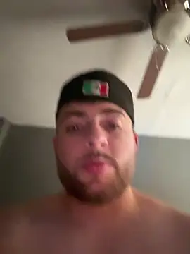 richart1  online show from February 8, 10:02 pm