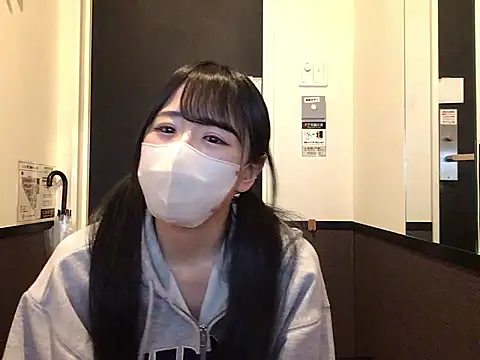 Snapshot of cocomi-coco0209 chatting on April 28, 4:23 pm cocomi-coco0209 online show from April 28, 4:23 pm